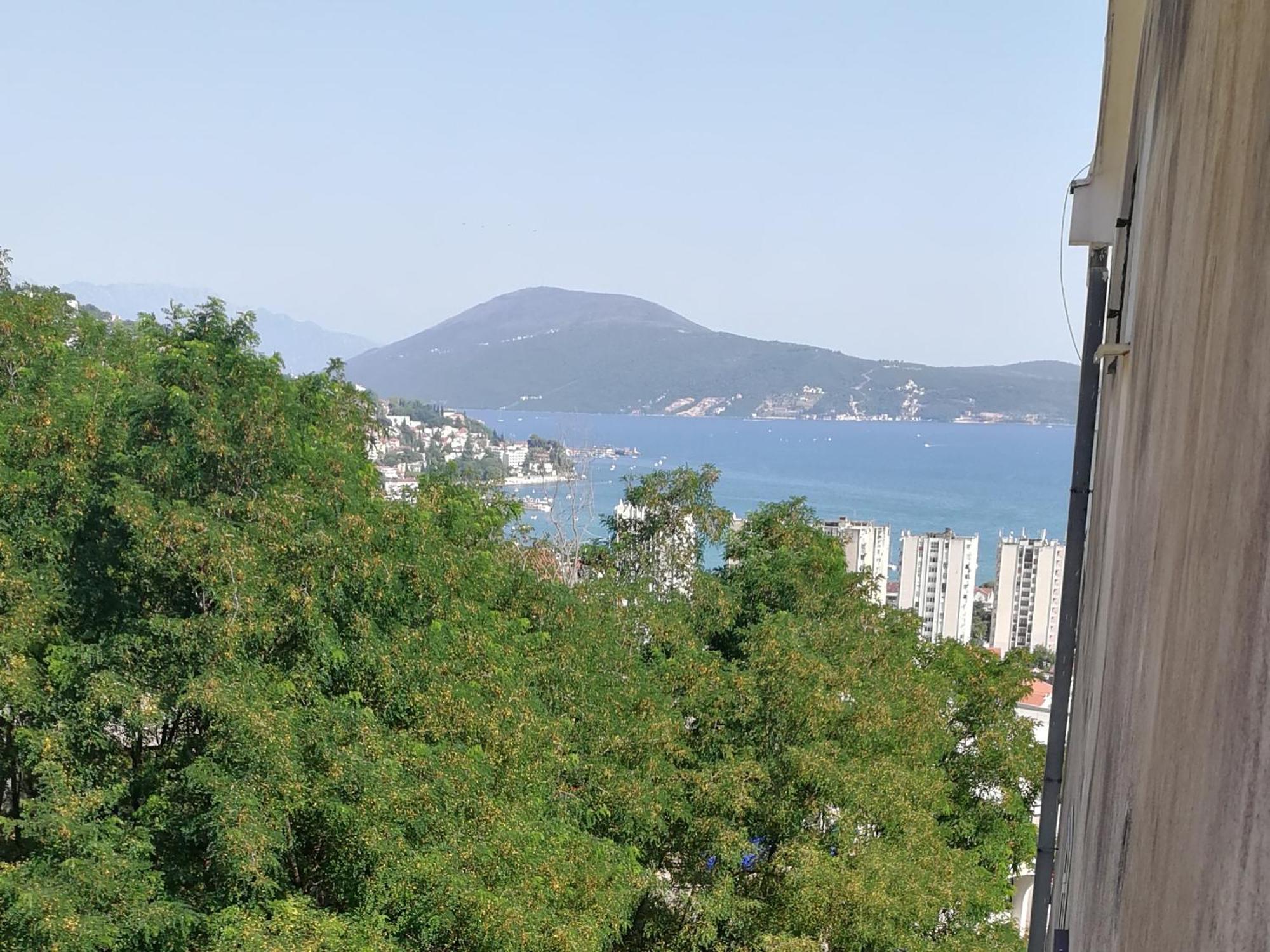 Dlx Apartman Adriatics Herceg Novi Eksteriør bilde